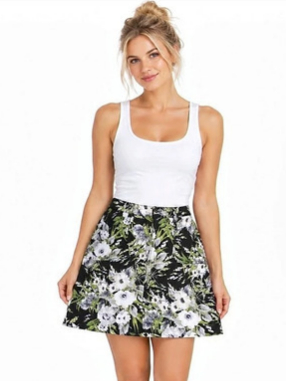 Croft & Barrow Floral Tropical Mini Skirt in Black, White& Green(sz:see Pics).